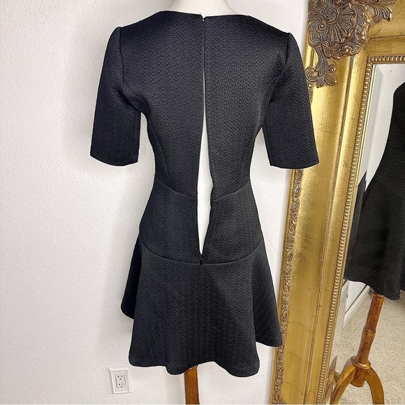 Club Monaco Regan Scuba Fit & Flare Mini Dress in Black Size 2 $198.50 - Picture 6 of 9